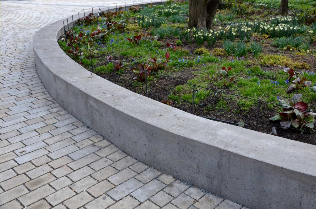 Buckinghamshire, Berkshire, Hertfordshire & Middlesex driveway edging installers