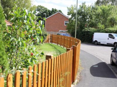 Expert garden fence installers near me Buckinghamshire, Berkshire, Hertfordshire & Middlesex
