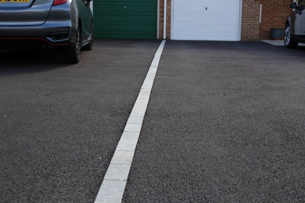 Tarmac driveway installers near Buckinghamshire, Berkshire, Hertfordshire & Middlesex